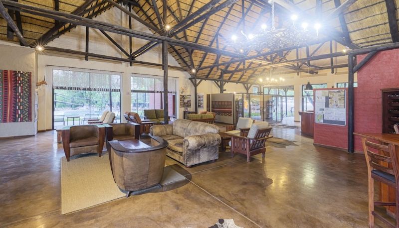 Sala - Hobatere Lodge