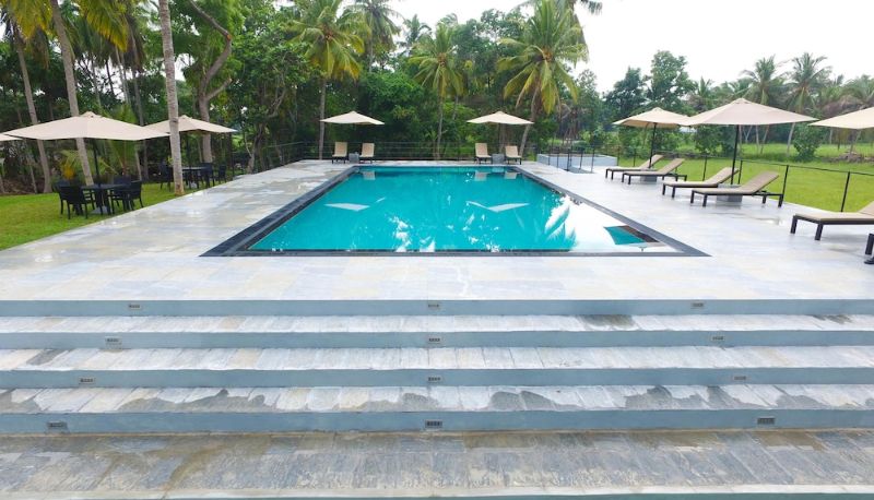 Piscina - Thidas Arana
