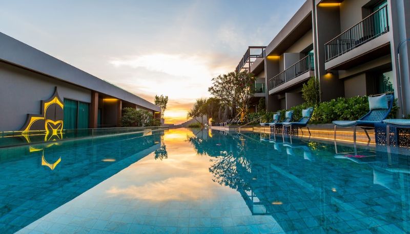 Havuz - AtEase Phuket Patong