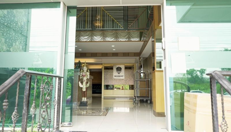 Información - RoomQuest Suvarnabhumi Airport Rom Klao