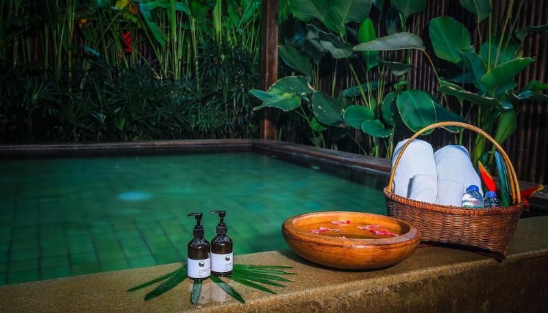 Piscina - Azalea Village Wellness Resort