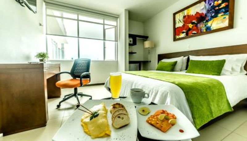 Frühstücksraum innerhalb des Restaurants - Hotel Titanium Plaza