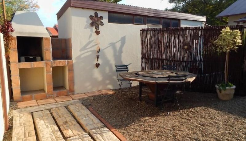 Info - Oak Rest Guesthouse