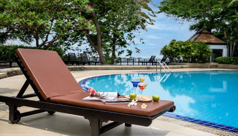 Basen - Riverine Place Hotel and Residence