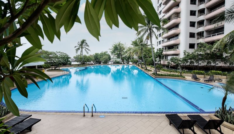 Basen - Riverine Place Hotel and Residence