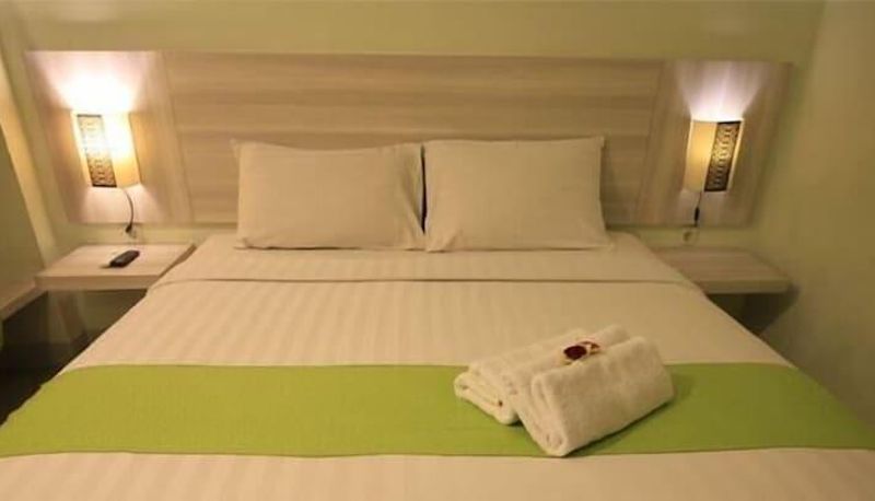 Camera standard - Sky Hotel Jogja
