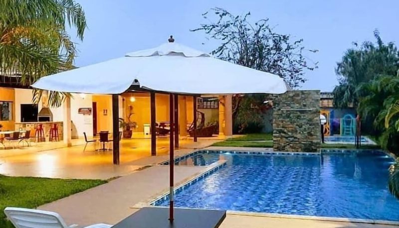 Basen - L'Acordes Hotel