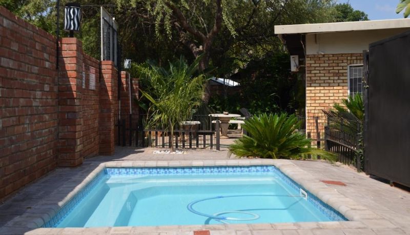 Piscina - Zebra Guest House