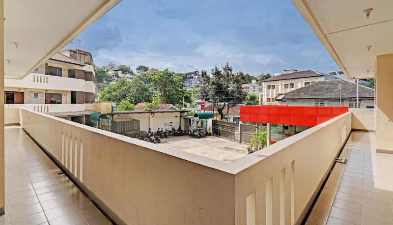 Info - OYO 1699 Verona Residence