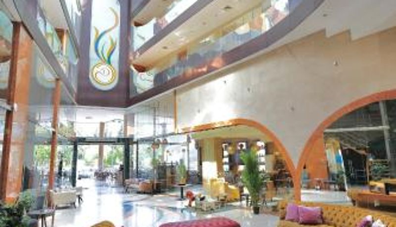 Bilgi - Delora Hotel and Suites