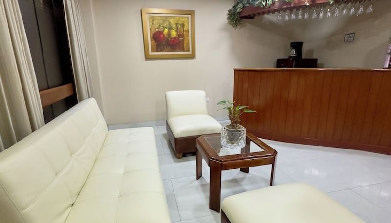 Recepción - Asturias Inn
