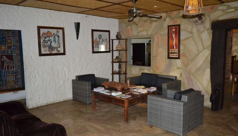 Hall - Tambuti Lodge