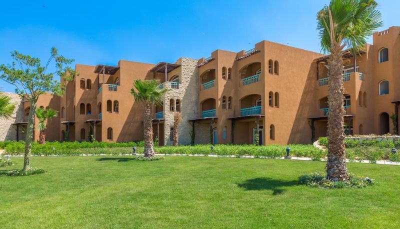 Hotel outdoor area - Byoum Lakeside Hotel