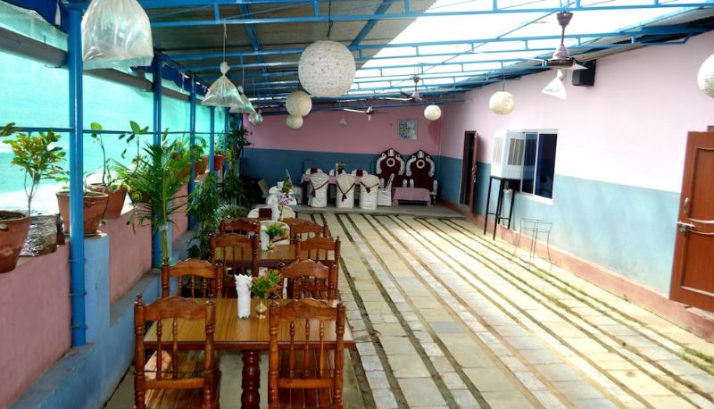 Restaurant - Hotel Deep Sagar