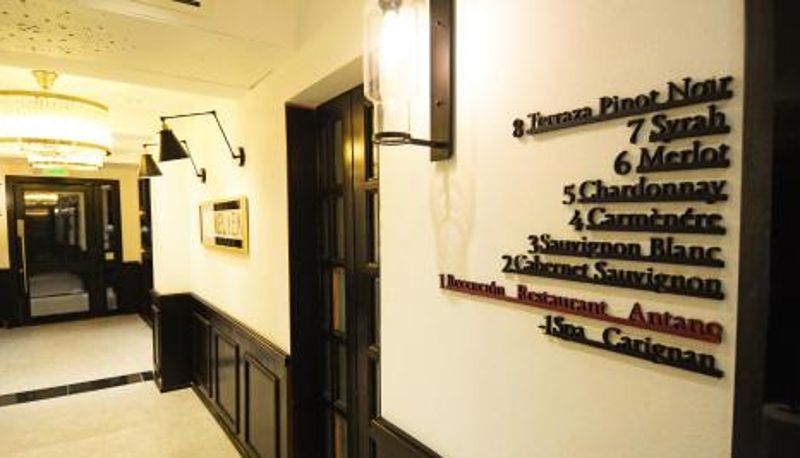 Info - Hotel Sommelier Boutique