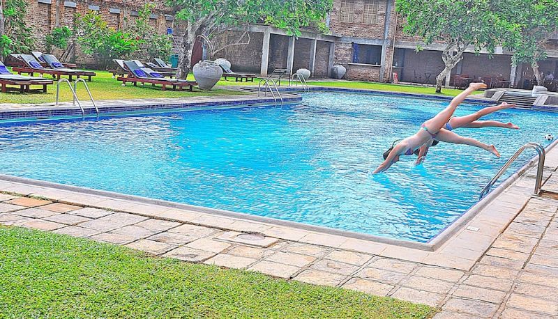 Piscina - The Long Beach Resort