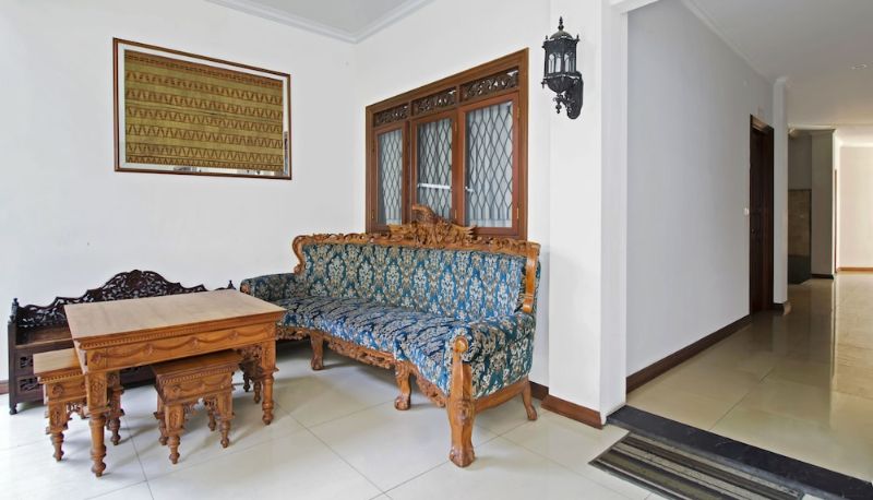 Informacje - RedDoorz Plus @ Kelapa Dua Kebon Jeruk