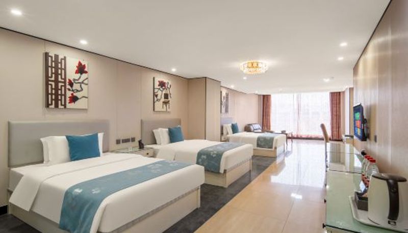 Camera - Pudong Holiday Hotel