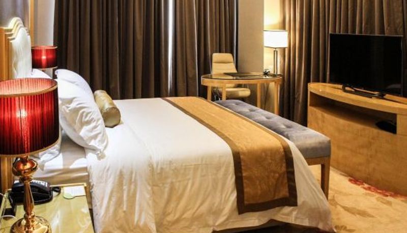 Interior view - Golden Phoenix International Hotel