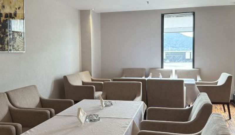 Centrum odnowy biologicznej i fitness - Shehong Kuangyi Hotel Yongyi Square