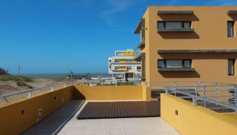 Info - Dock Playa
