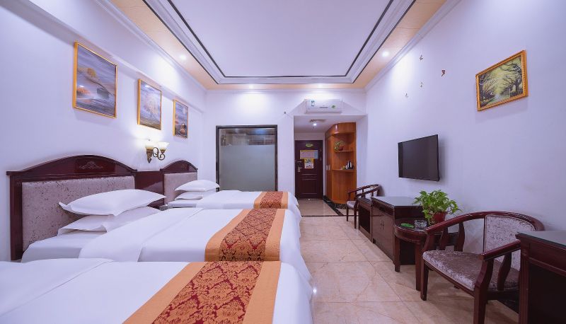 Camera - New Zhongyuan Hotel