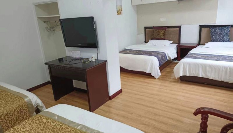 Zimmer - Yinghua Hotel (People's Avenue Store)