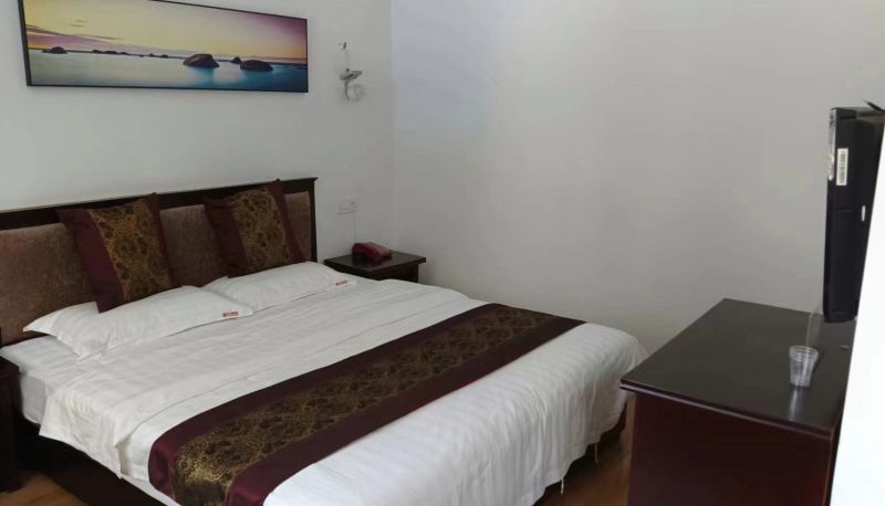 Camera - Yinghua Hotel (People's Avenue Store)