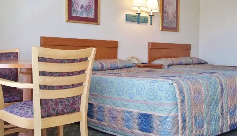 Zimmer - Americas Best Value Inn Brinkley