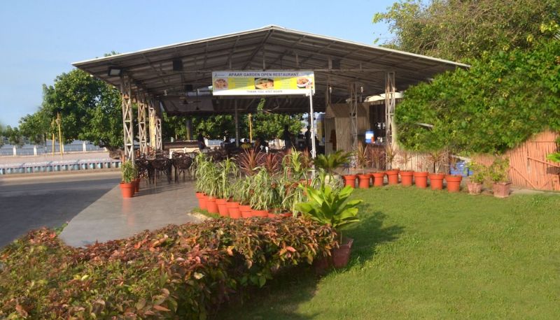 Restaurant - Hotel Apaar with Sea Face Garden Restaurant