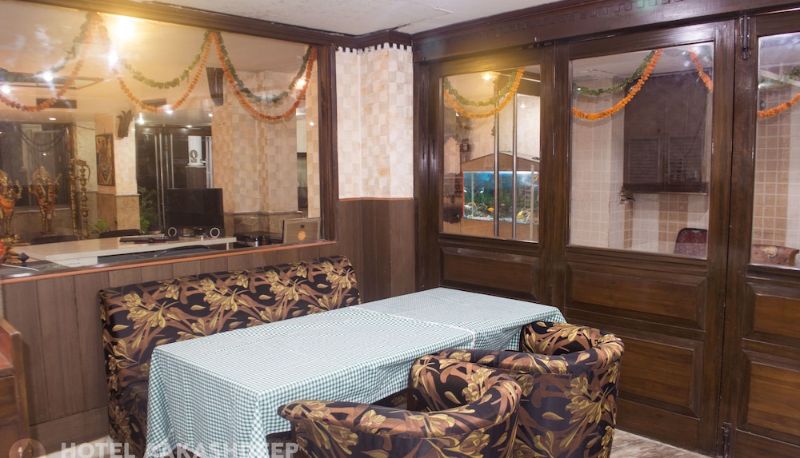 Restaurant - Hotel Aakashdeep