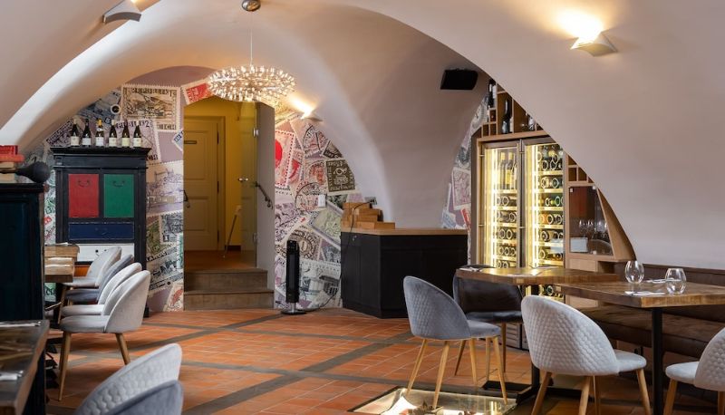Restaurant - Old Royal Post Boutique Hotel & Premium Suites