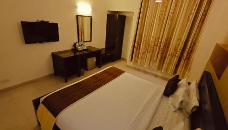 Info - Krishnagiri Alps Residency - A Bergamont Hotel