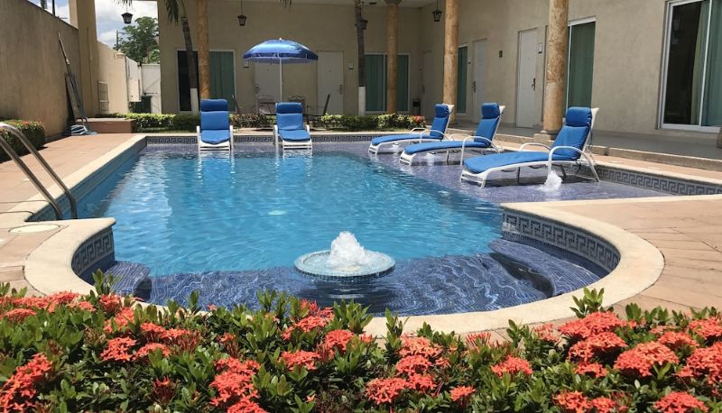 Pool - Hotel Meson De La Rivera