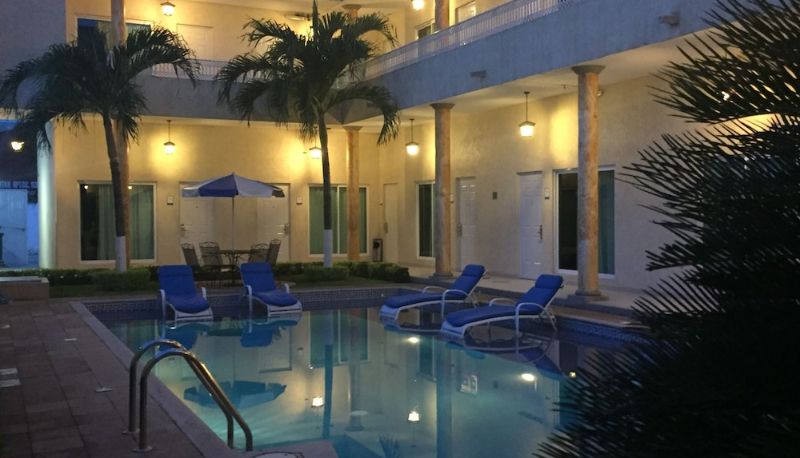 Pool - Hotel Meson De La Rivera