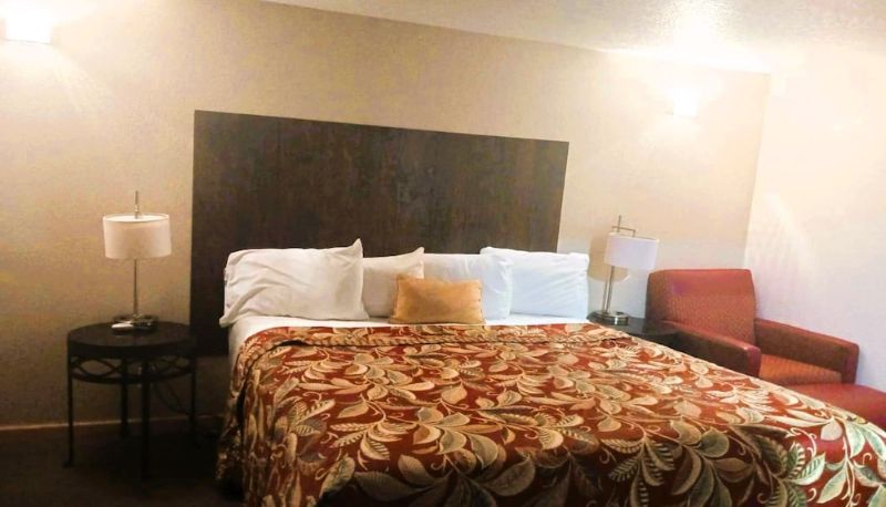 Camera standard - KS HomeTown Inn By OYO Lakin
