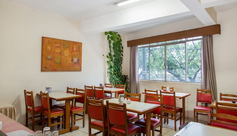 Salle de petit-déjeuner - Nóbrega Hotel - Próximo ao Aeroporto de Congonhas