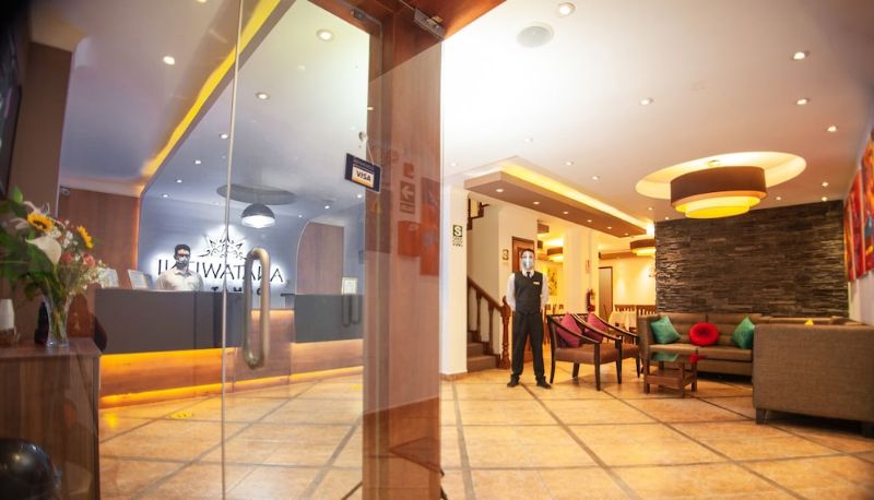 Reception - Intiwatana El Tambo