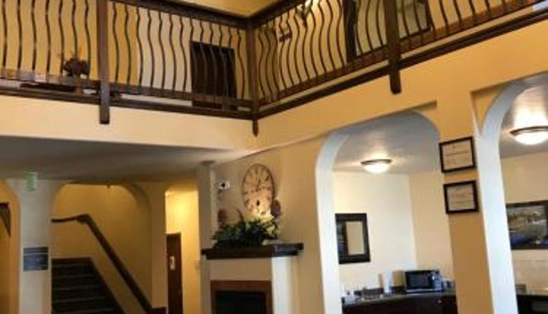 Reception - Colorado Blue Spruce Inn-Meeker