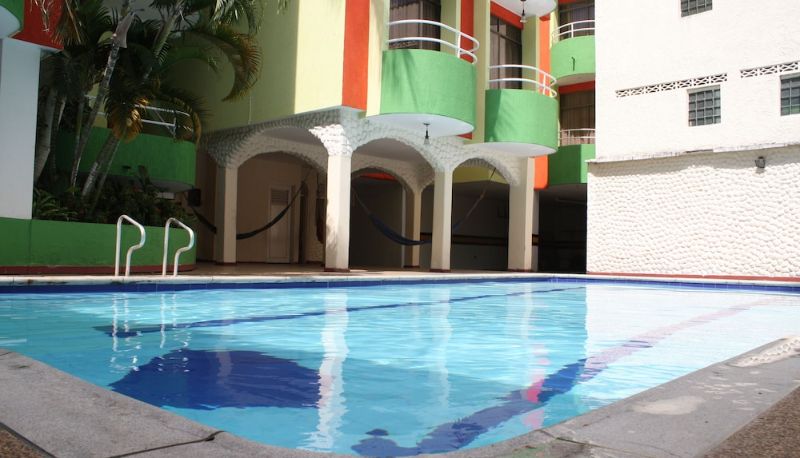 Pool - Hotel Diamante Melgar