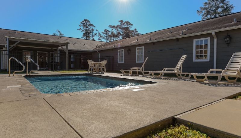 Pool - The Stagecoach Inn of Woodville
