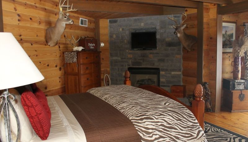 Info - Elk Creek Lodging