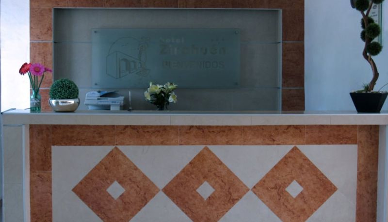 Recepción - Hotel Zirahuen