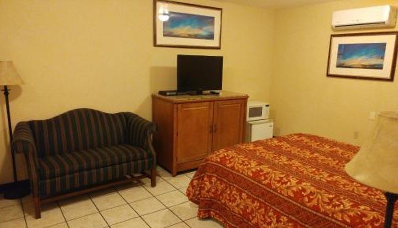 Oda - Country Regency Inn & Suites