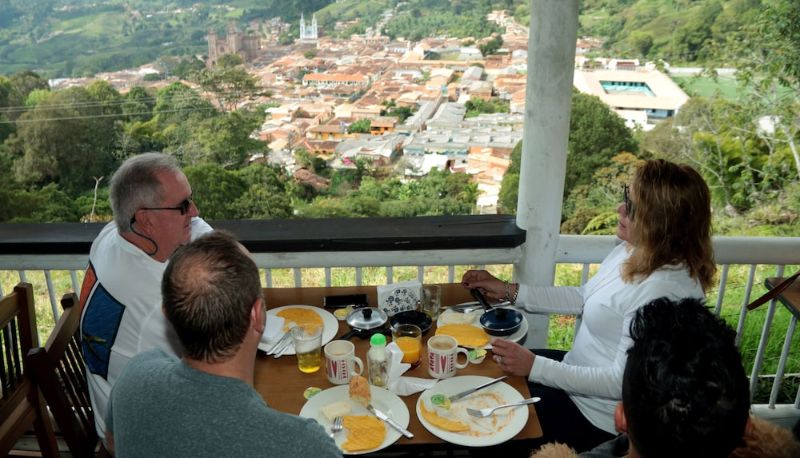 Ristorante - Cabañas y Flores Finca Hotel