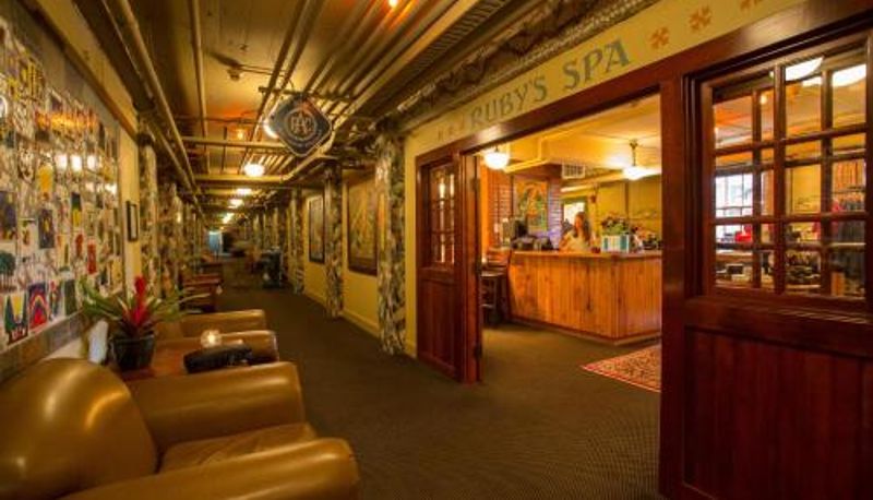 Reception - McMenamins Grand Lodge