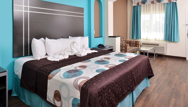 Standardzimmer - Americas Best Value Inn & Suites Houston at Hwy 6 & Westpark