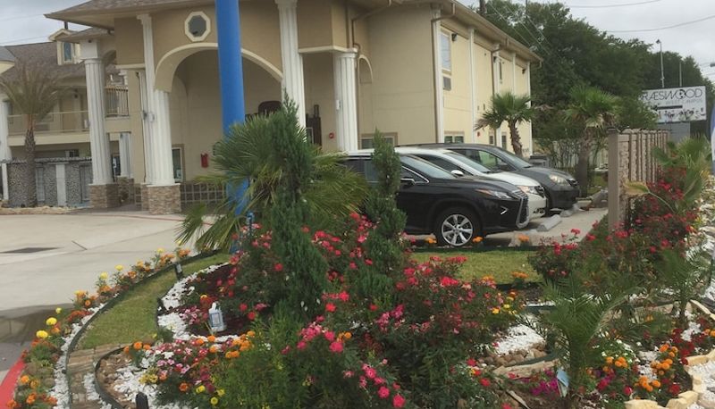 Info - Americas Best Value Inn & Suites Houston at Hwy 6 & Westpark