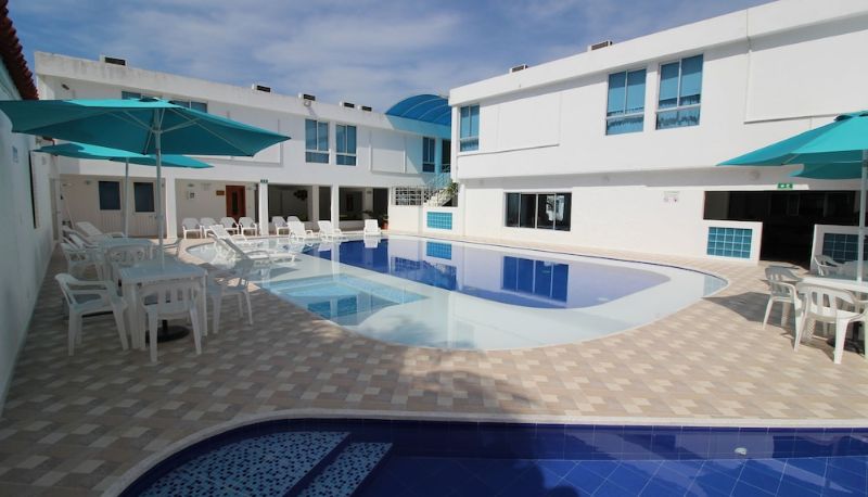 Pool - Hotel Best Day Melgar