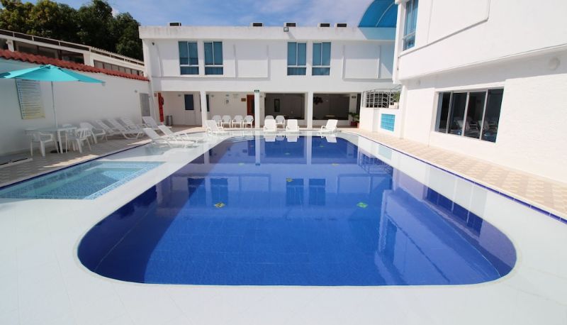 Pool - Hotel Best Day Melgar